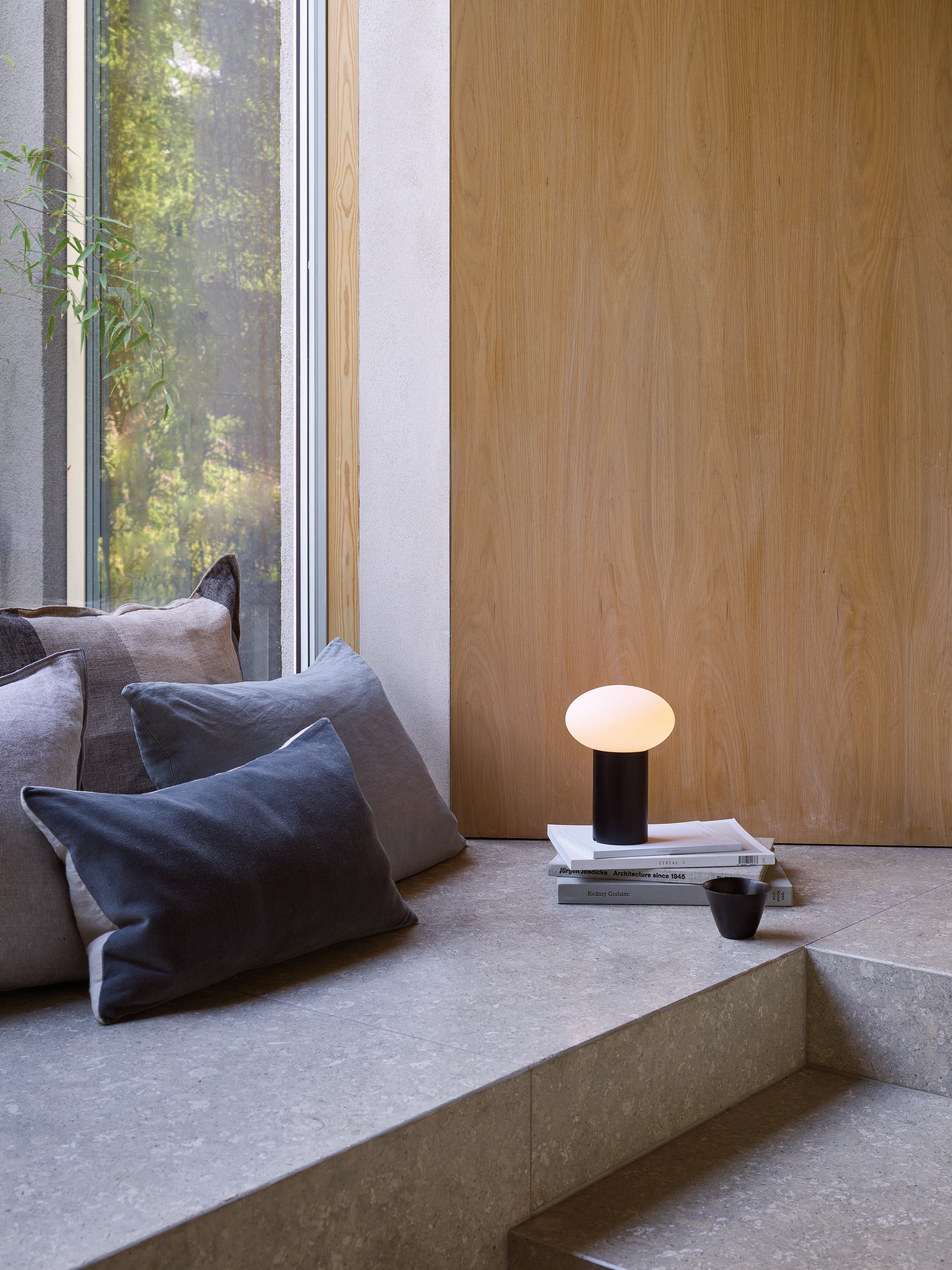 Zeppo Portable Table Lamp - Various Colors - Image 3